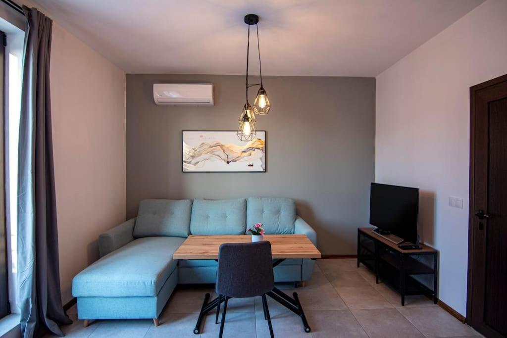 Аpartment With Free Parking Apartment โซเฟีย ภายนอก รูปภาพ