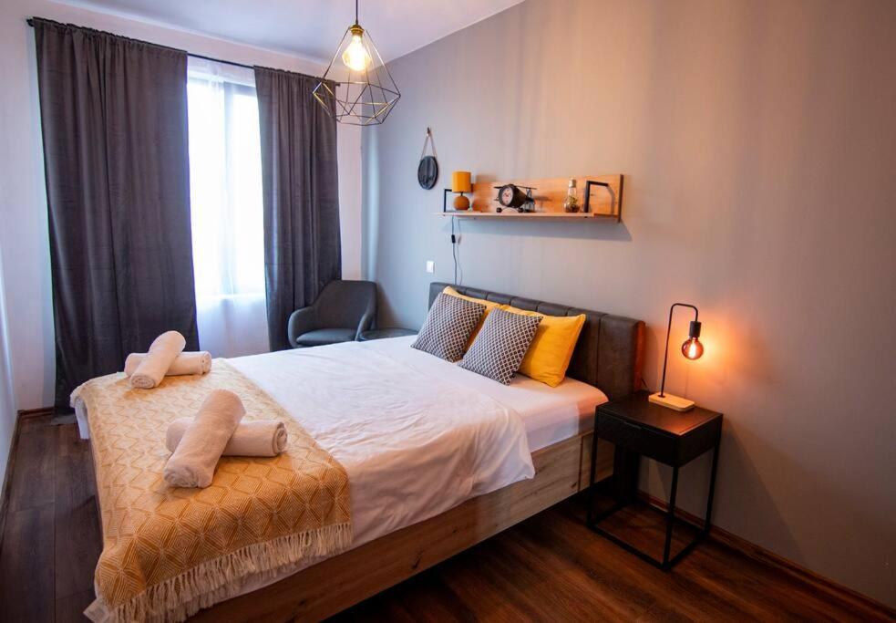 Аpartment With Free Parking Apartment โซเฟีย ภายนอก รูปภาพ